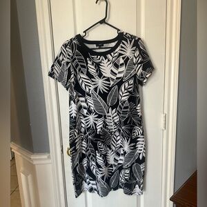 Talbots Women’s Short Sleeve Black Dress‎ With White Leaves Size XS